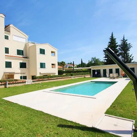 One Bedroom Bonsai With Shared Pool Apartment