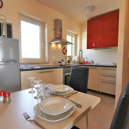 Apartment One Bedroom Bonsai With Shared Pool
