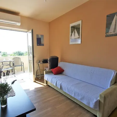 Apartment One Bedroom Bonsai With Shared Pool